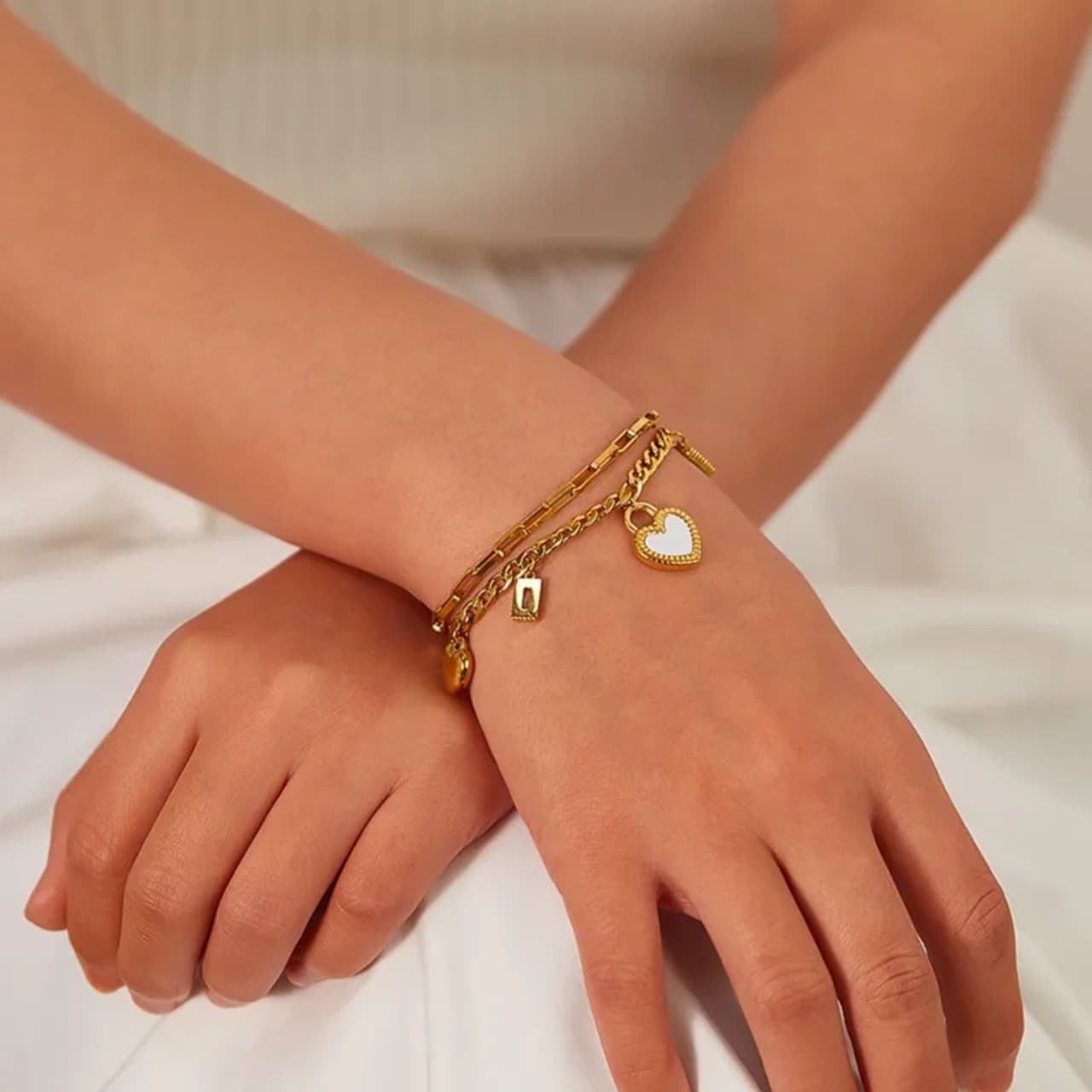 Hola Heart Double-Sided Bracelet 3